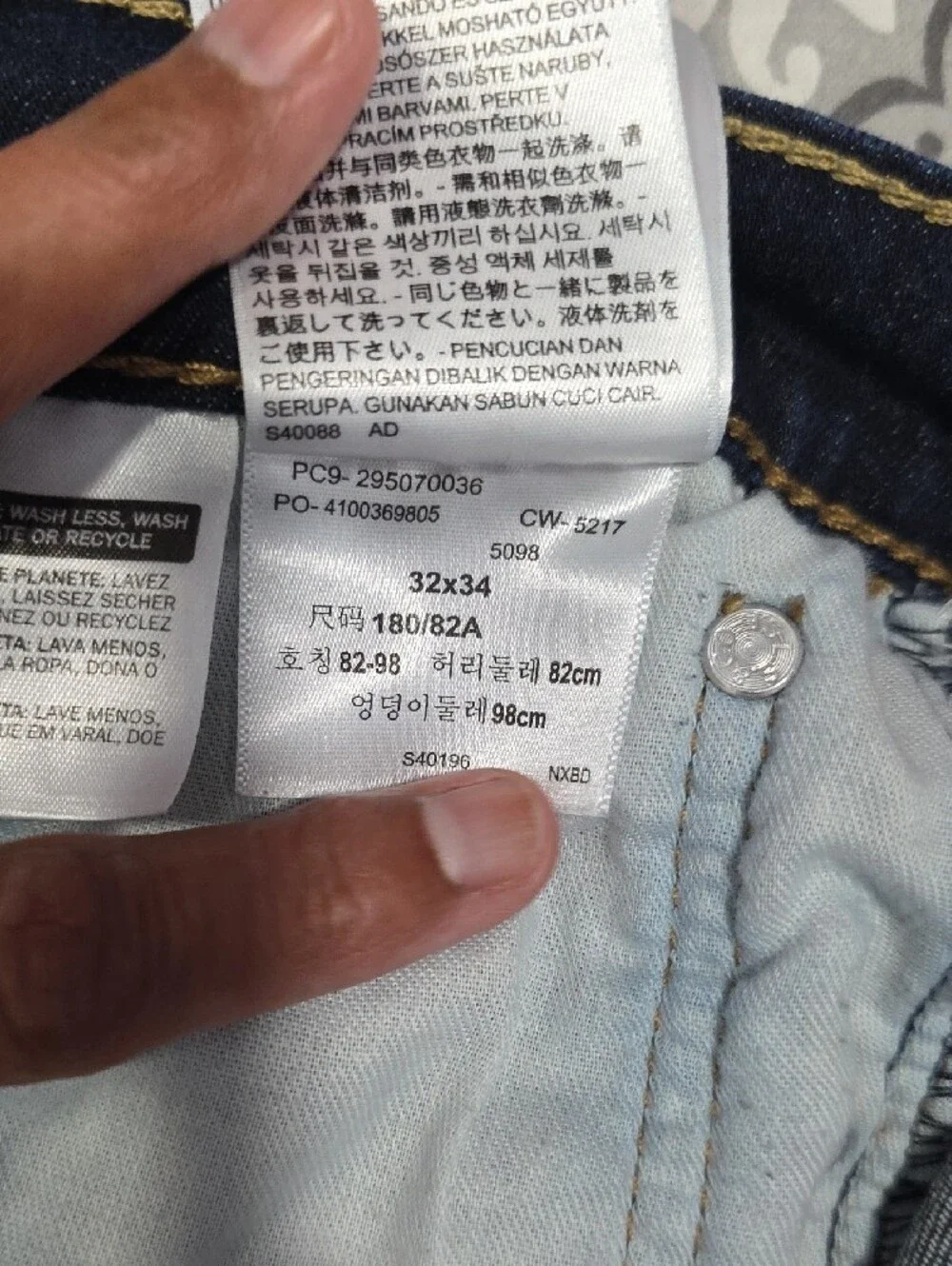 Levi's Slim Straight Jeans in Deep Indigo